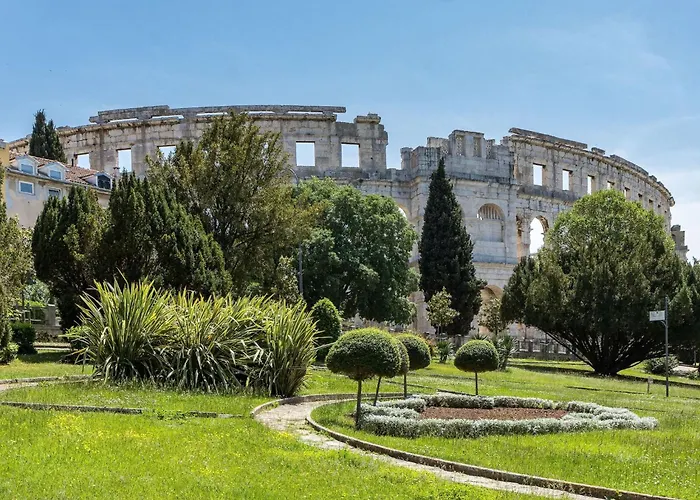 דירה Tania *